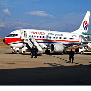 武汉机场托运航空快运业稳步发展的原因是什么？